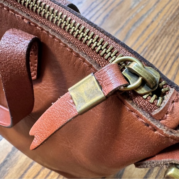 MADEWELL Leather Zip-Top Transport Crossbody Bag in English Saddle - Picture 11 of 16